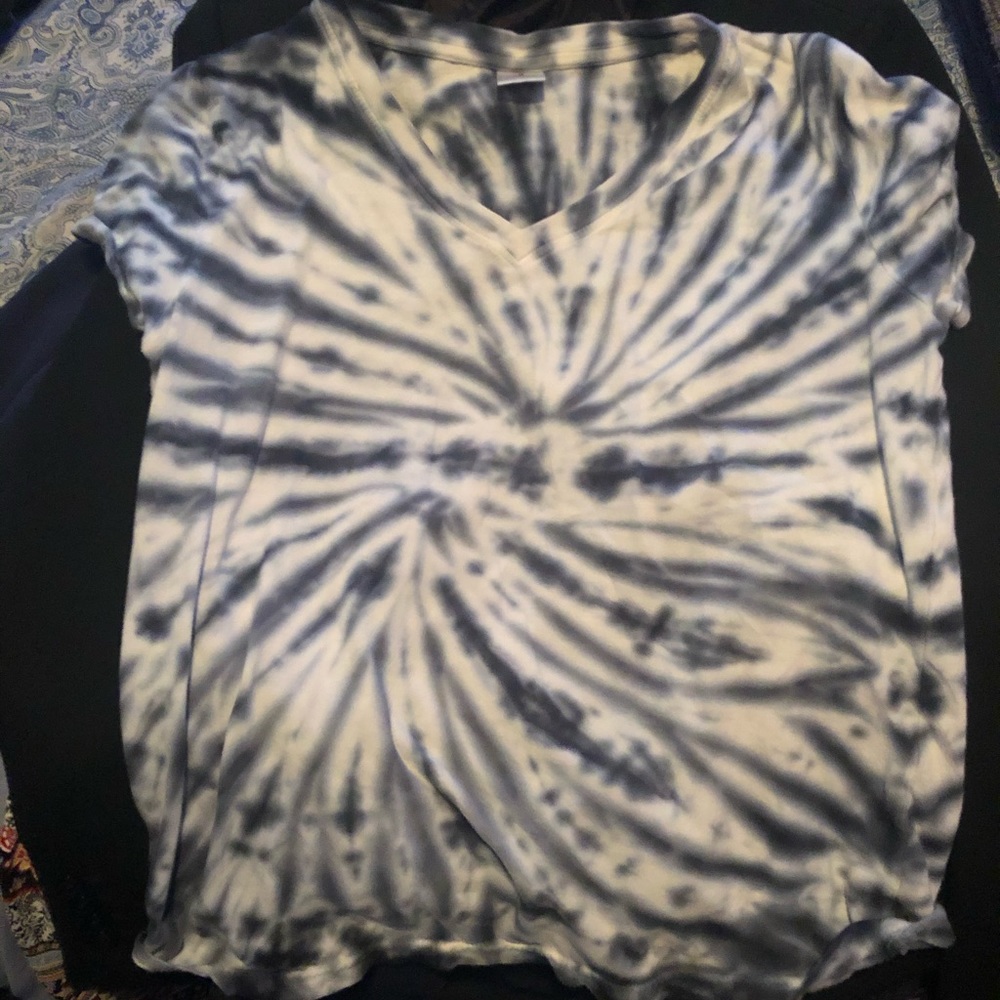Tie dye blue and white T